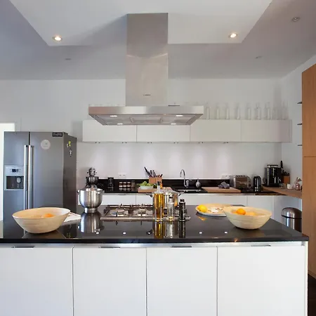 Kim Siscu A 300m De La וילה