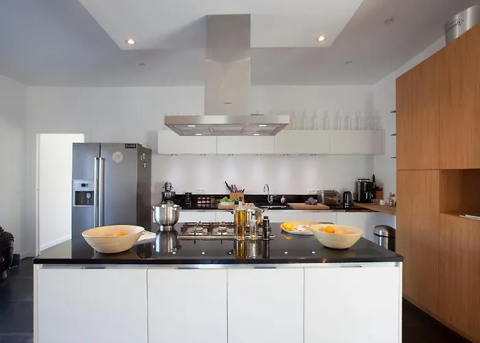 Kim Siscu A 300m De La Villa