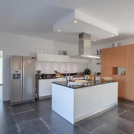 Kim Siscu A 300m De La *