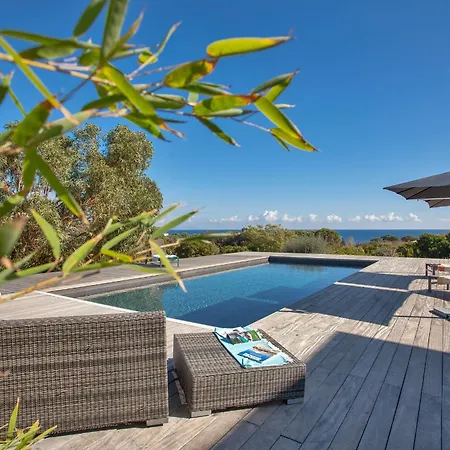 Kim Siscu A 300m De La Willa