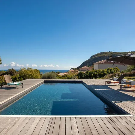 Villa Kim Siscu A 300m De La *