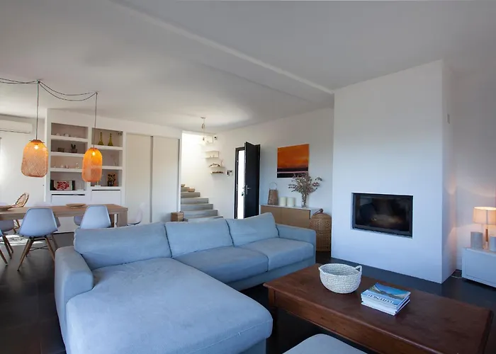 Kim Siscu A 300m De La Villa Sisco